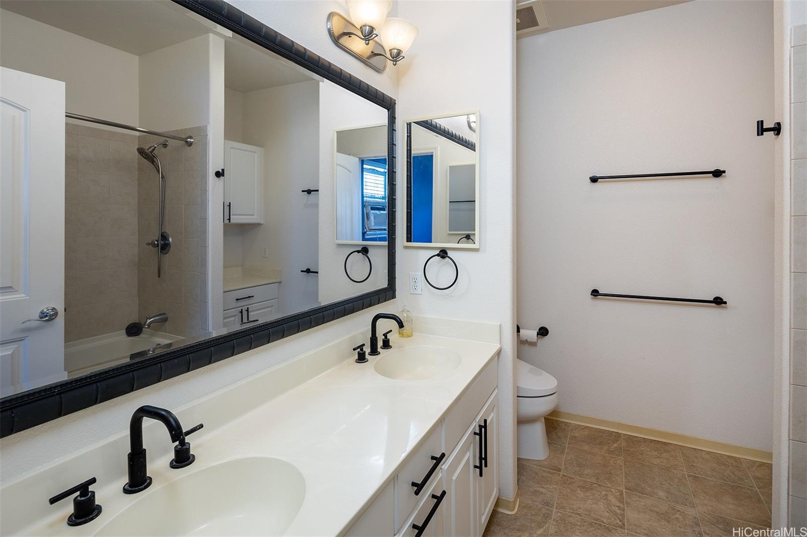 520 Kunehi St Kapolei - Rental - photo 11 of 16