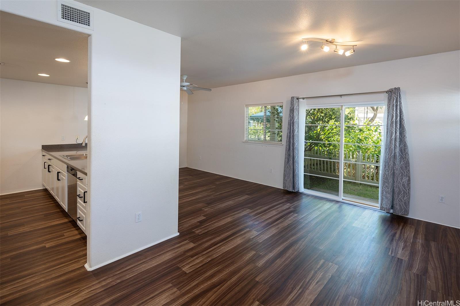 520 Kunehi St Kapolei - Rental - photo 6 of 16