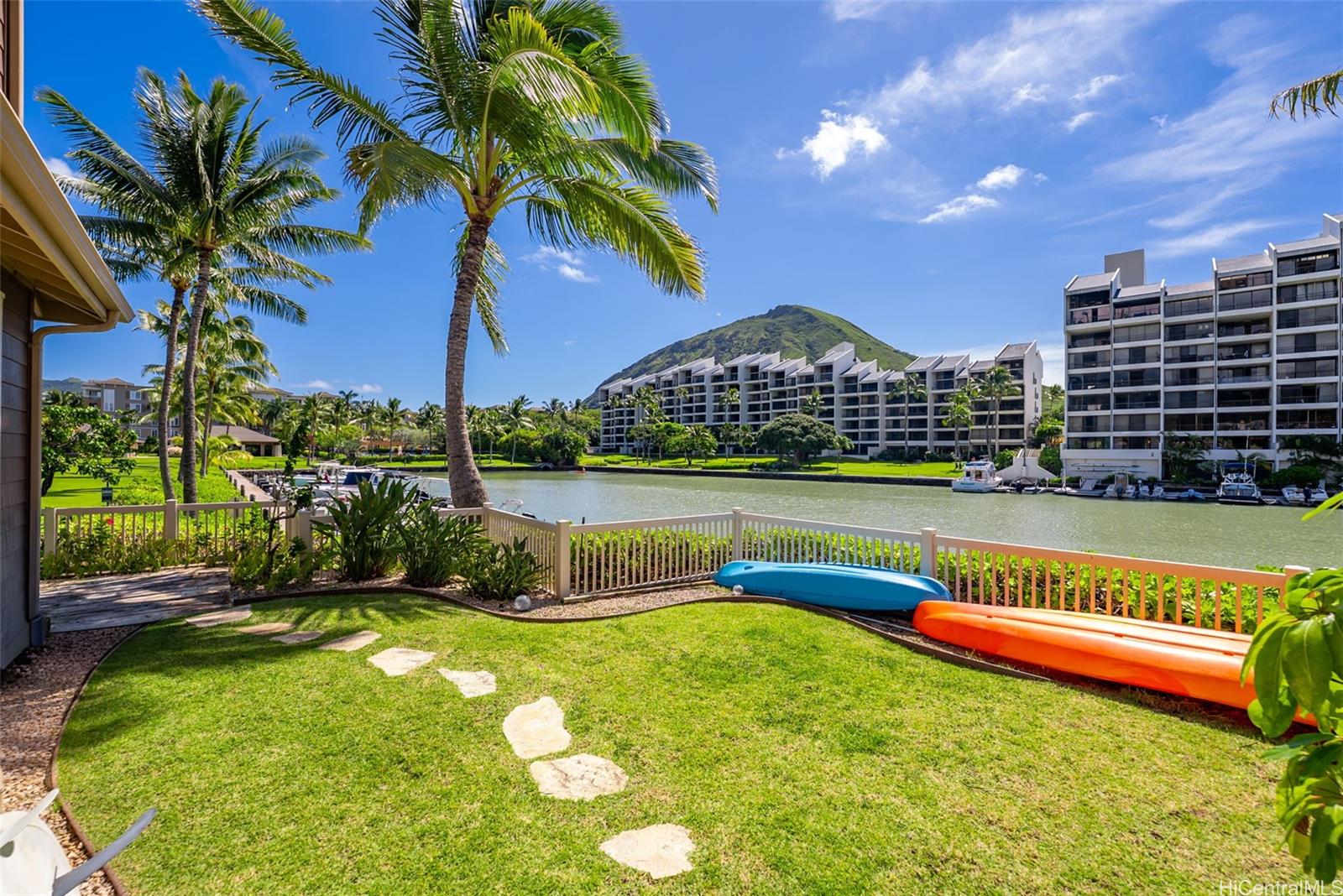 520  Lunalilo Home Road West Marina, Hawaii Kai home - photo 3 of 23