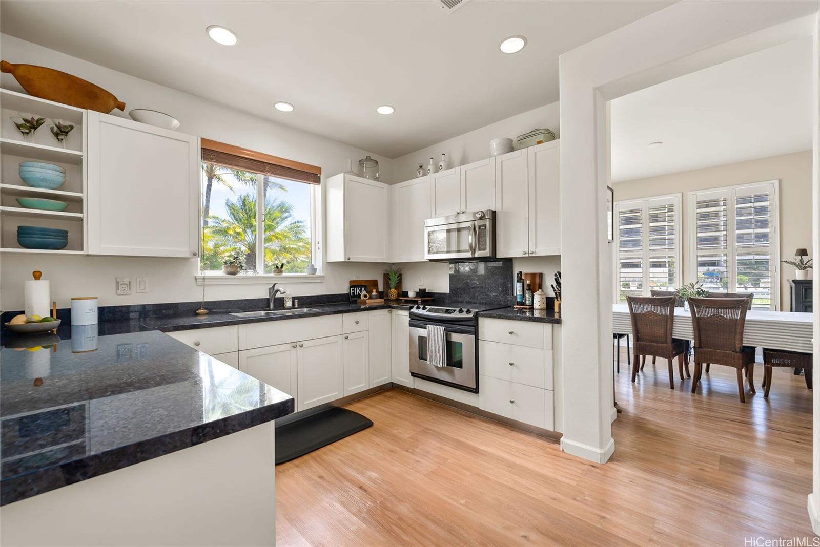 520  Lunalilo Home Road West Marina, Hawaii Kai home - photo 7 of 23