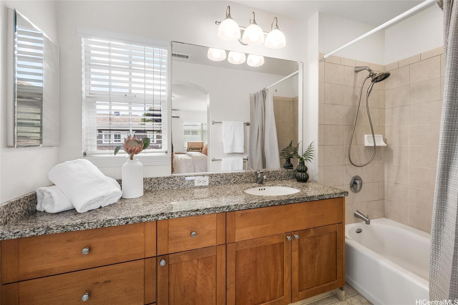 520  Lunalilo Home Road West Marina, Hawaii Kai home - photo 16 of 25