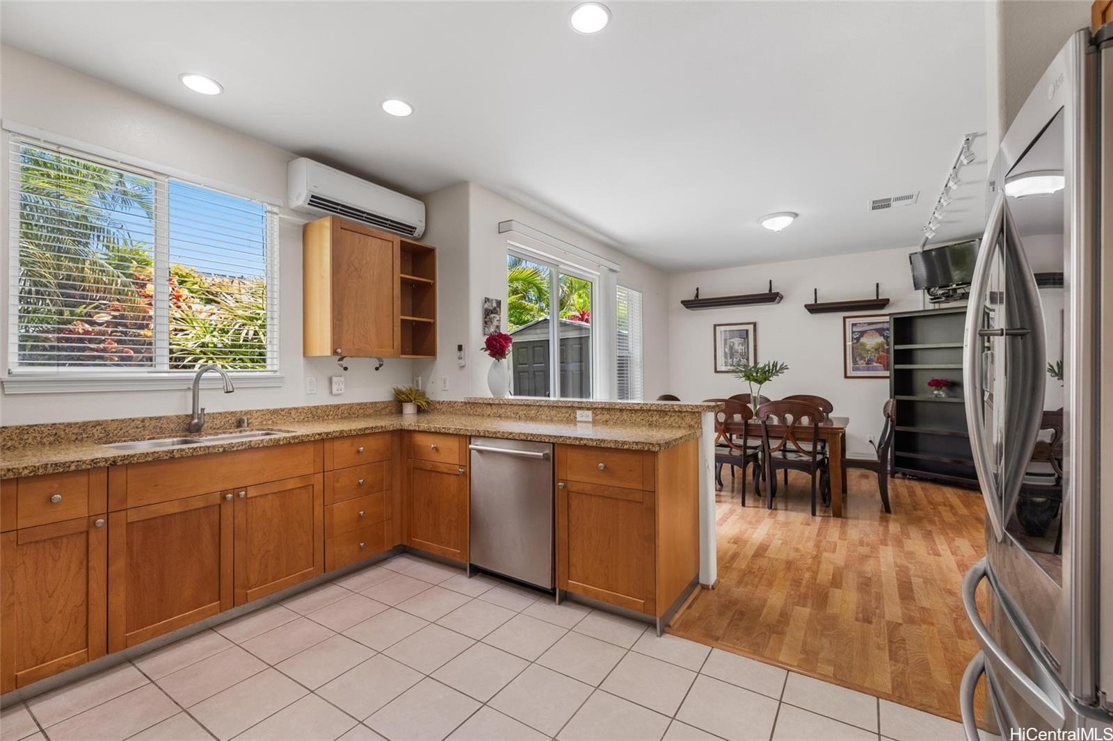 520  Lunalilo Home Road West Marina, Hawaii Kai home - photo 6 of 25