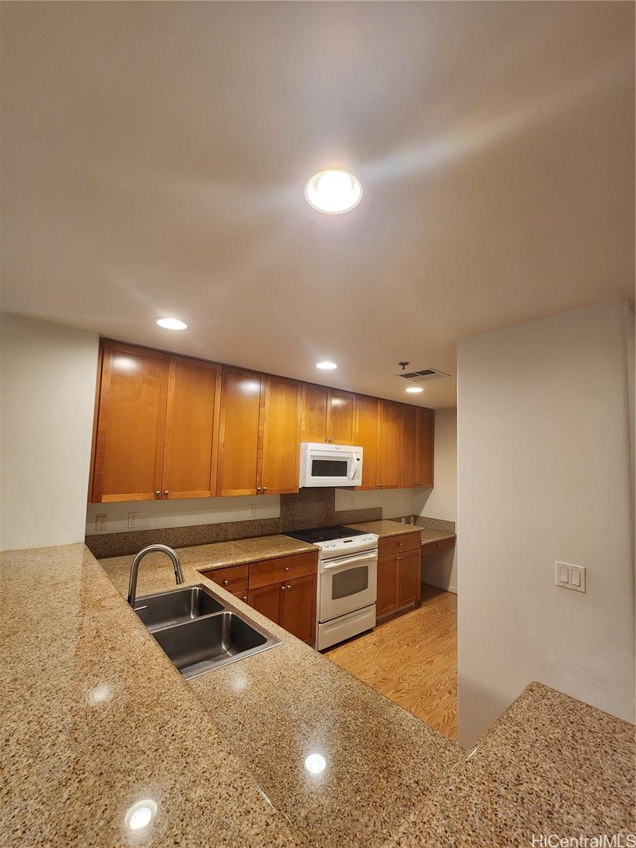 520 Lunalilo Home Road Honolulu - Rental - photo 4 of 18