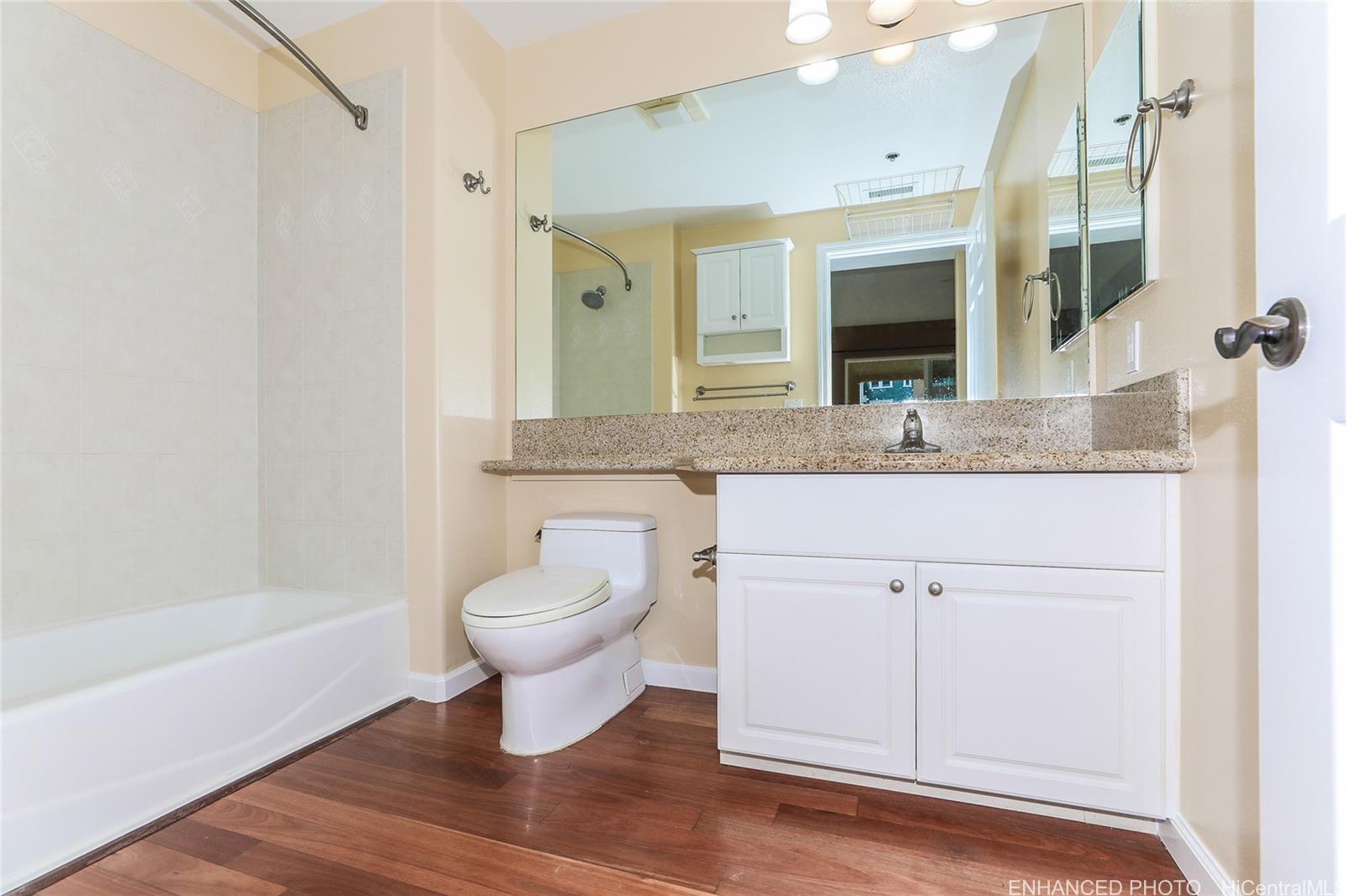 Colony at the Peninsula condo # 6202, Honolulu, Hawaii - photo 15 of 25