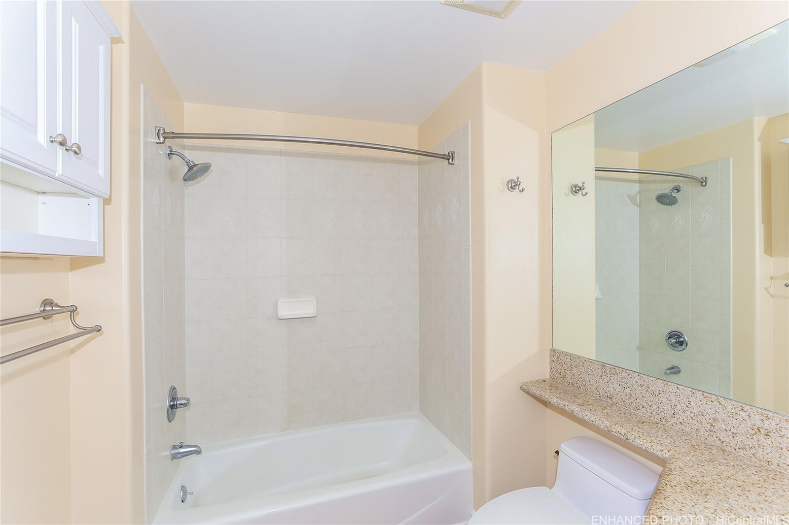 Colony at the Peninsula condo # 6202, Honolulu, Hawaii - photo 16 of 25