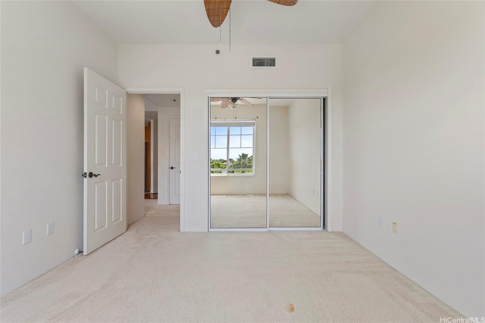 Colony at the Peninsula condo # 6208, Honolulu, Hawaii - photo 22 of 25