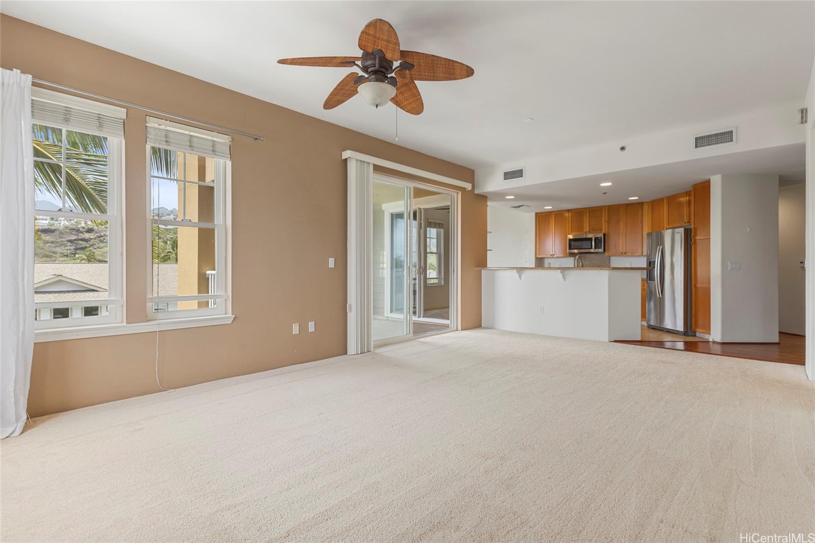 Colony at the Peninsula condo # 6208, Honolulu, Hawaii - photo 10 of 25