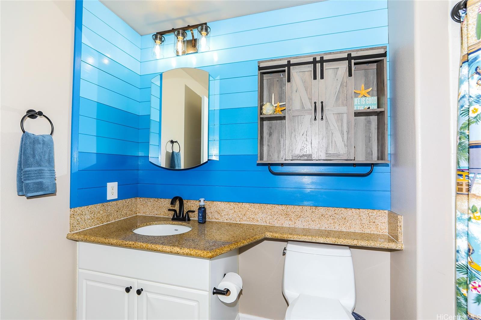 Colony at the Peninsula condo # 6214, Honolulu, Hawaii - photo 16 of 23