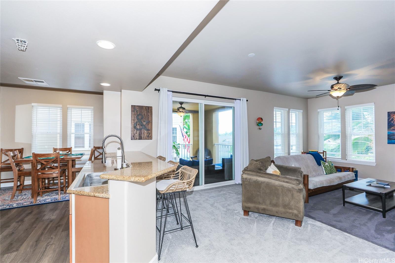 Colony at the Peninsula condo # 6214, Honolulu, Hawaii - photo 7 of 23