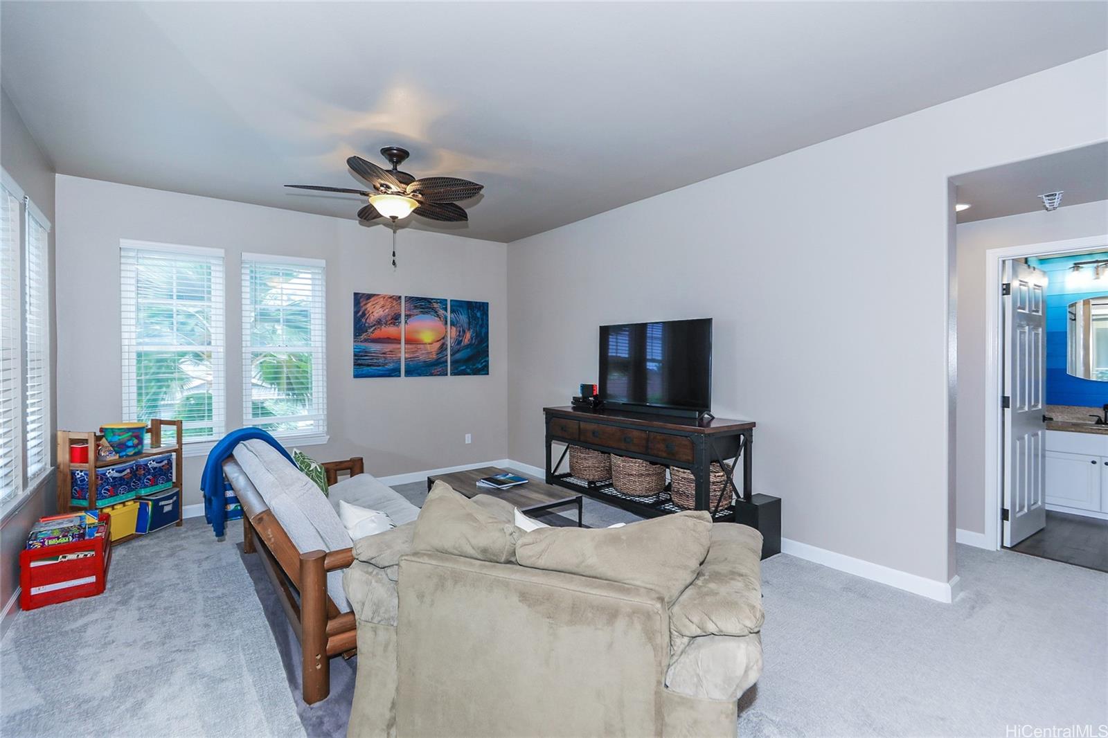 Colony at the Peninsula condo # 6214, Honolulu, Hawaii - photo 10 of 23