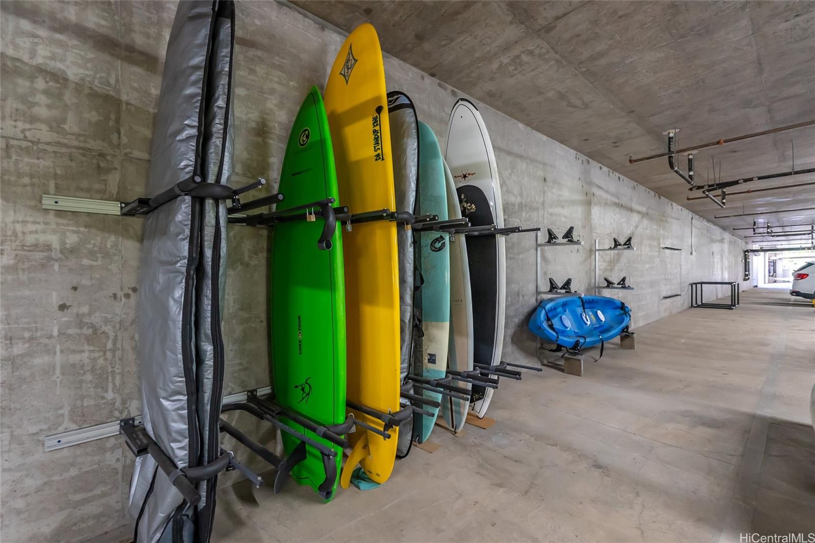 Colony at the Peninsula condo # 7104, Honolulu, Hawaii - photo 18 of 22