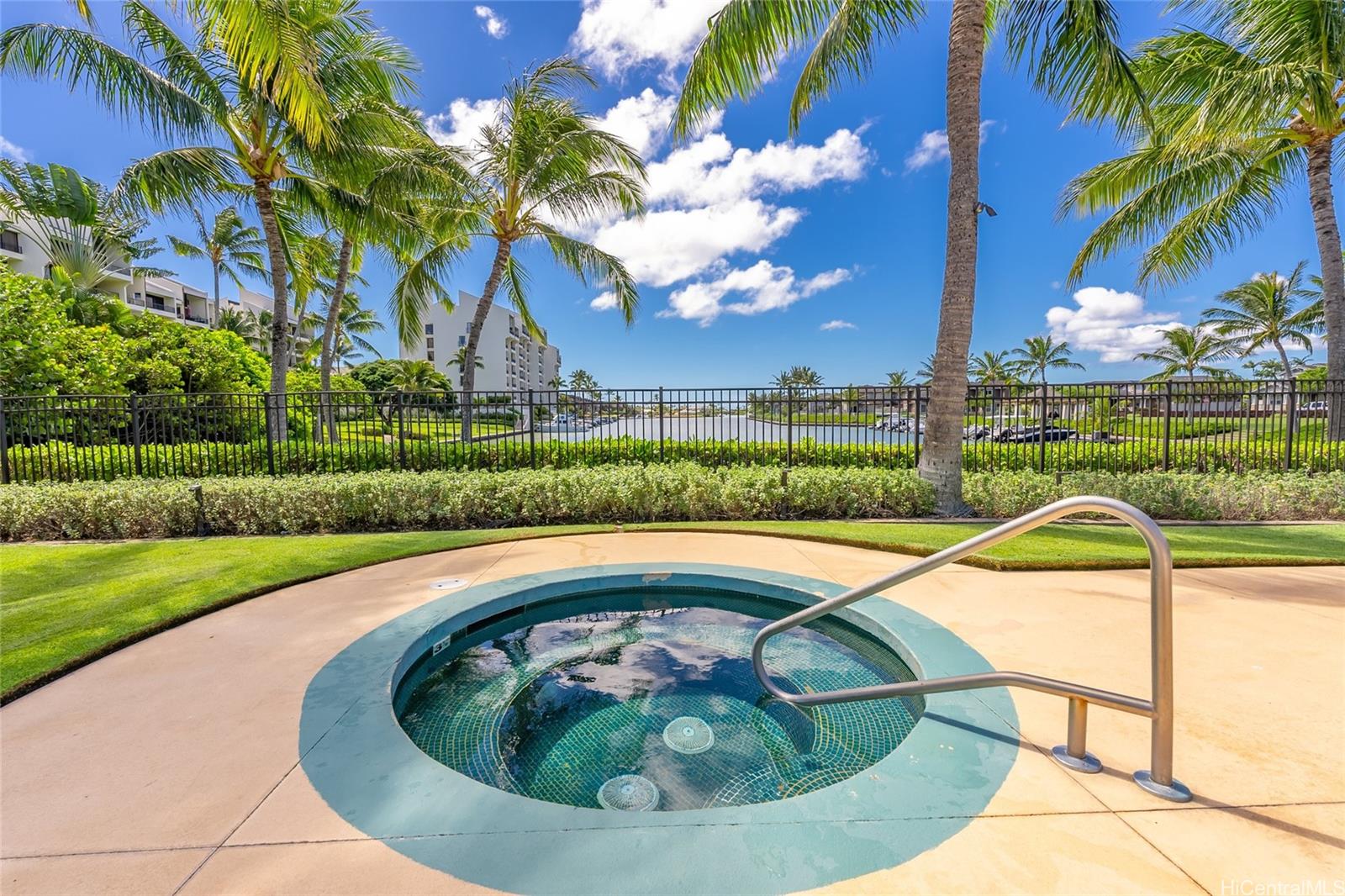 Colony at the Peninsula condo # 7104, Honolulu, Hawaii - photo 19 of 21