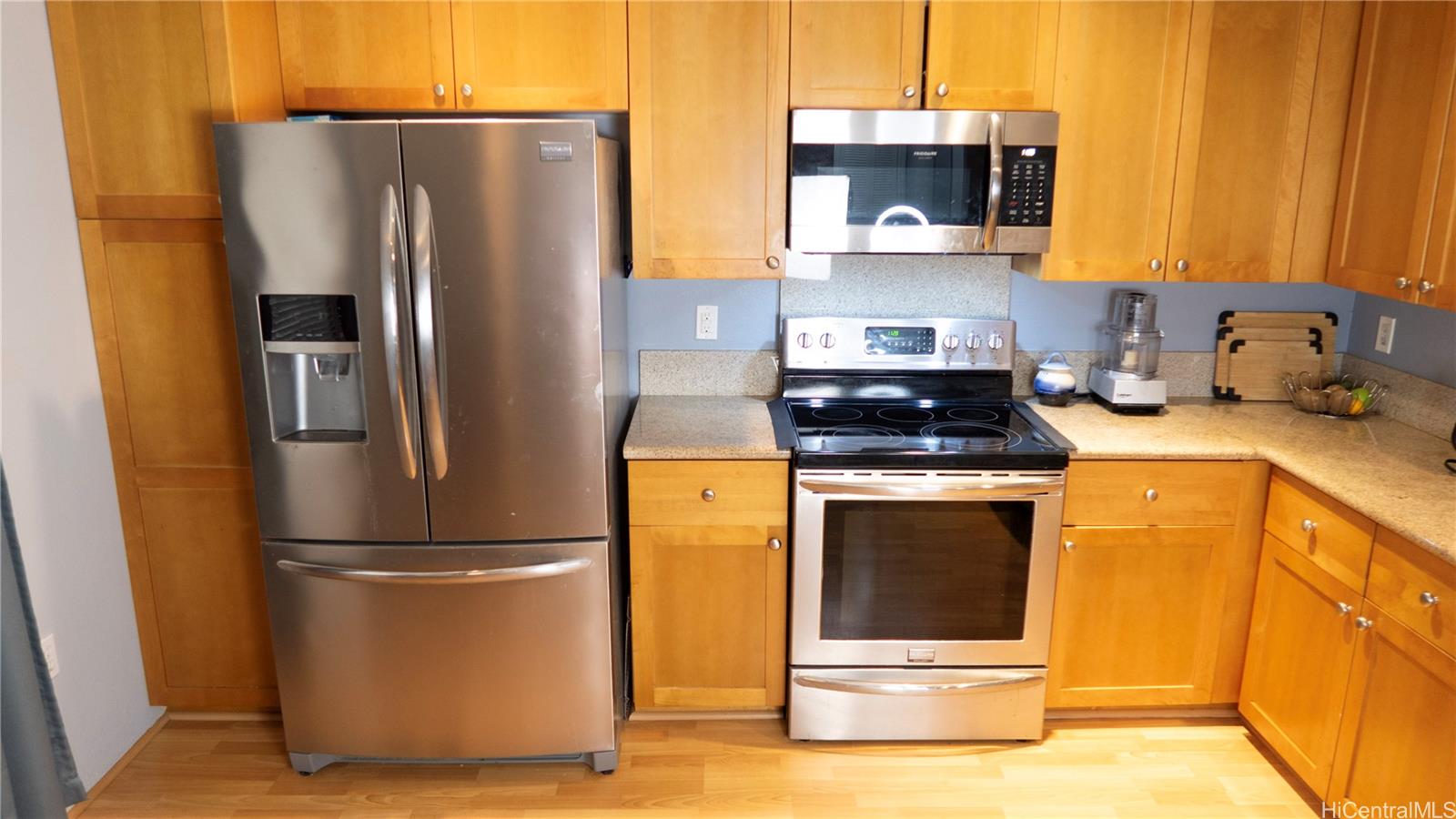 Colony at the Peninsula condo # 7107, Honolulu, Hawaii - photo 2 of 21