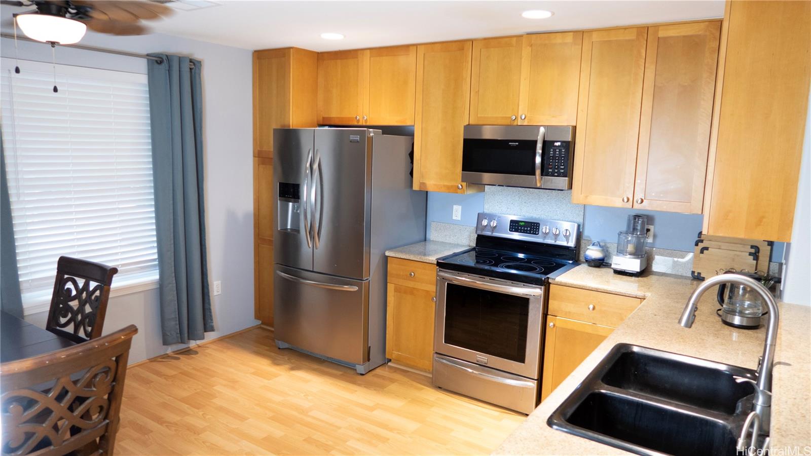 Colony at the Peninsula condo # 7107, Honolulu, Hawaii - photo 3 of 21