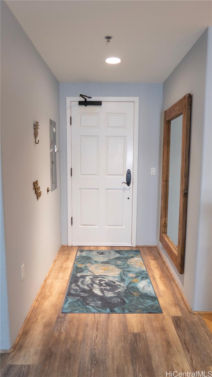 Colony at the Peninsula condo # 7107, Honolulu, Hawaii - photo 9 of 21