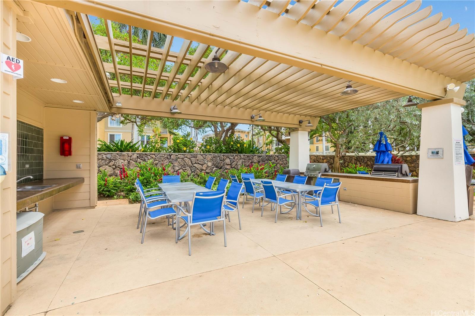 Colony at the Peninsula condo # 7121, Honolulu, Hawaii - photo 21 of 23