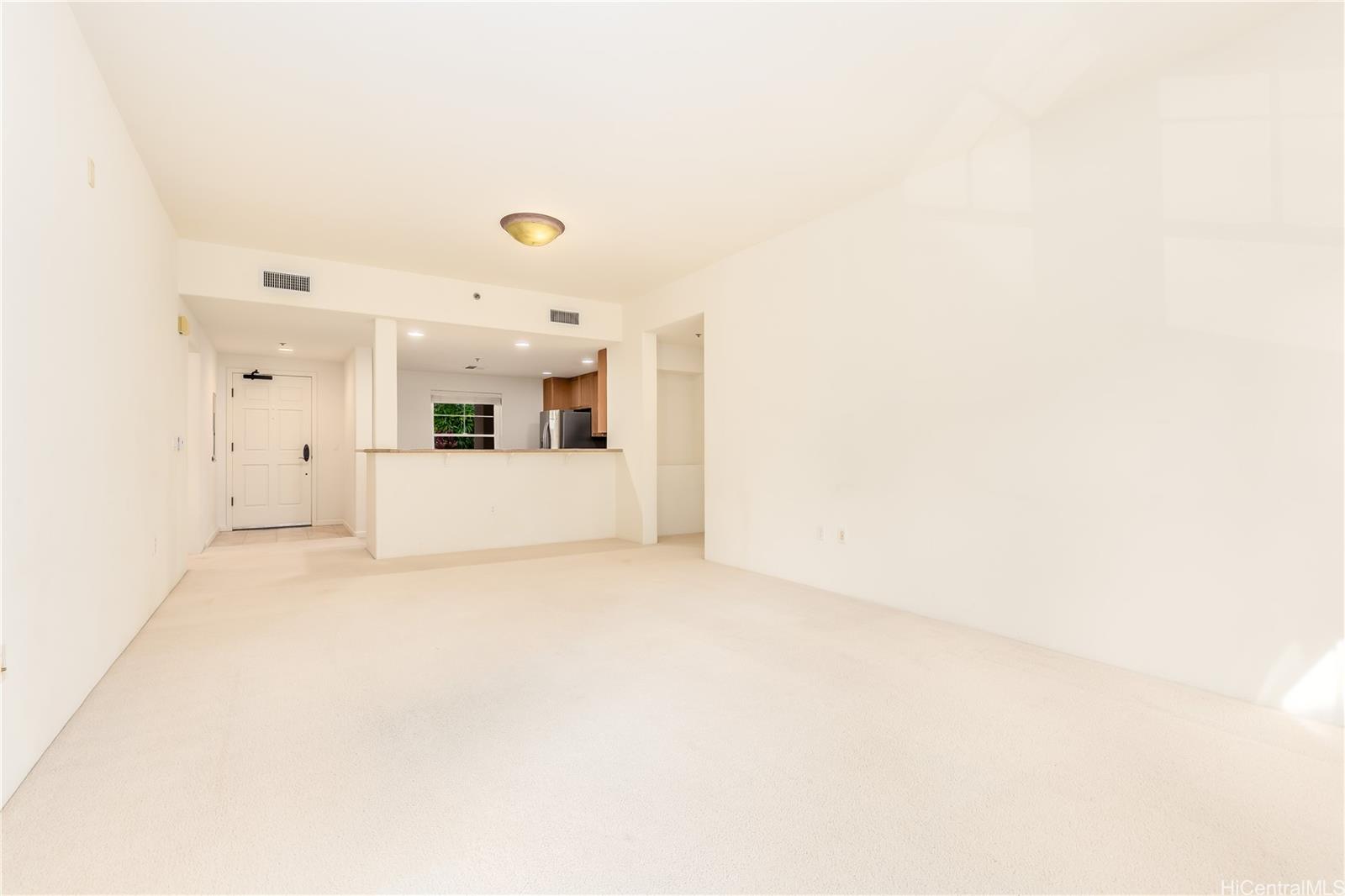 Colony at the Peninsula condo # 7121, Honolulu, Hawaii - photo 4 of 23