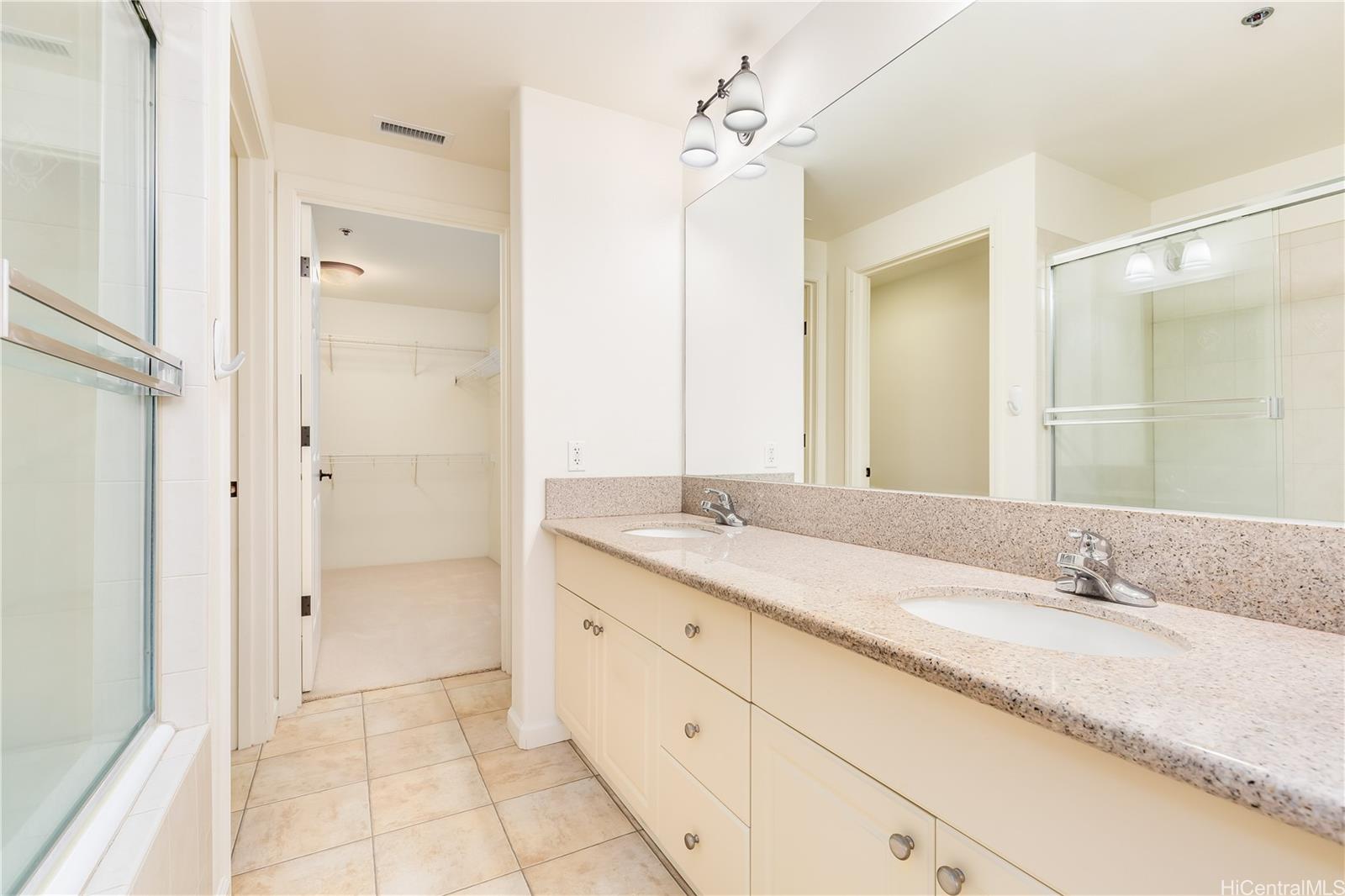 Colony at the Peninsula condo # 7121, Honolulu, Hawaii - photo 10 of 23