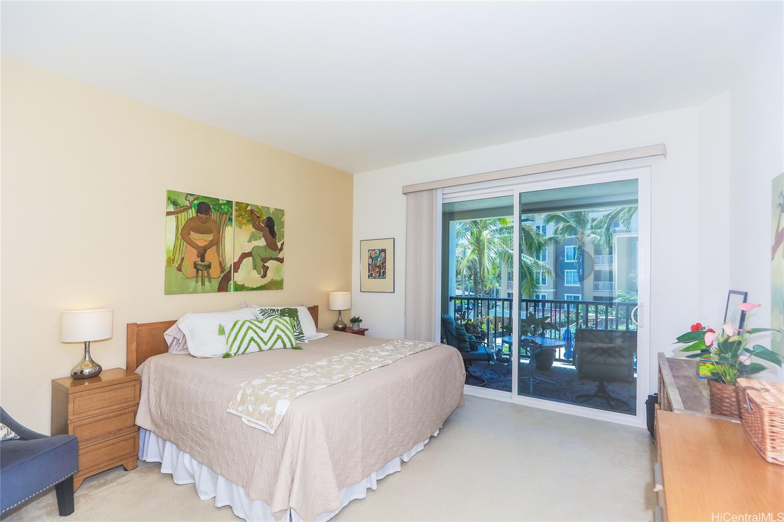 Colony at the Peninsula condo # 7211, Honolulu, Hawaii - photo 11 of 25