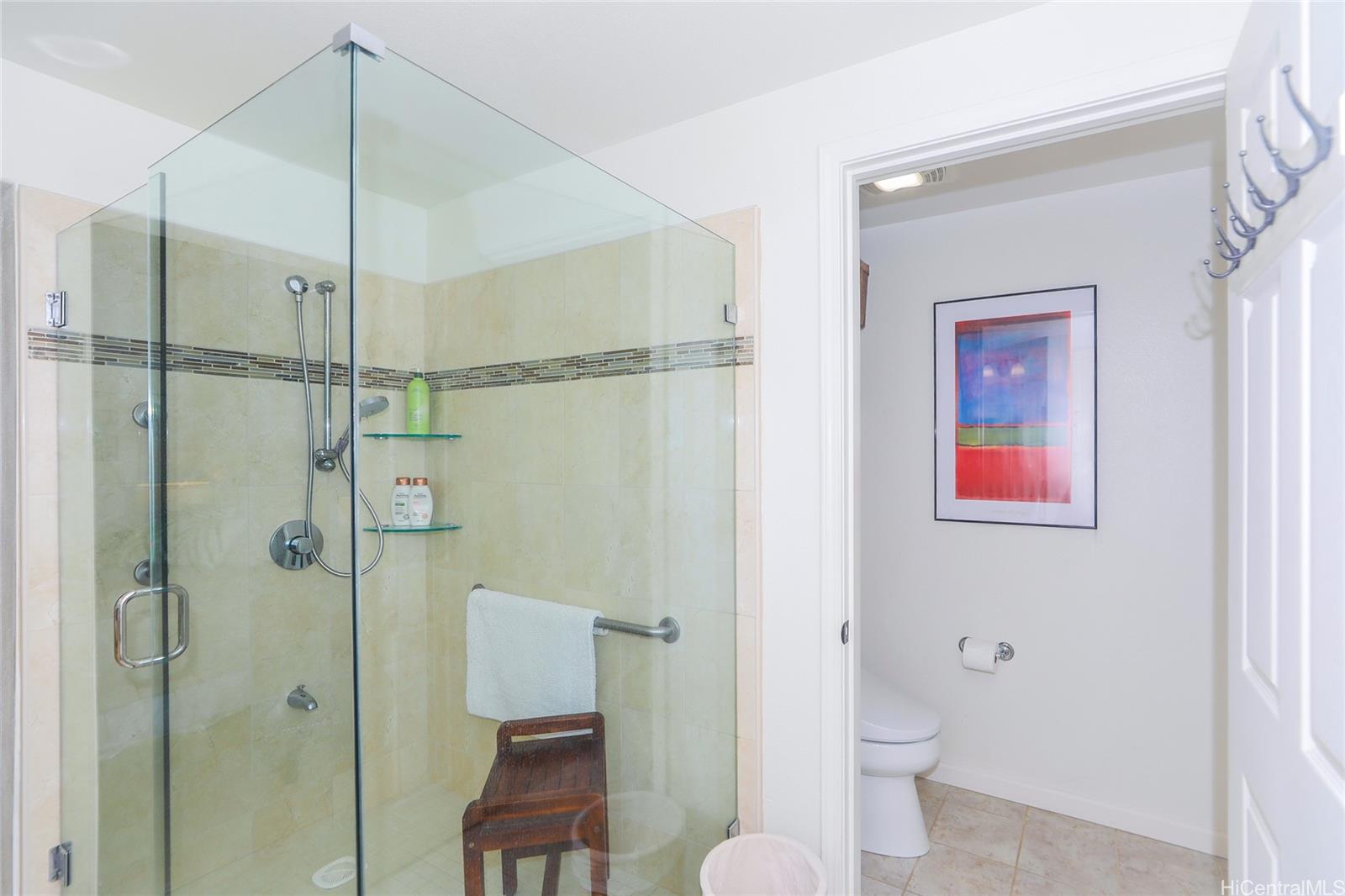 Colony at the Peninsula condo # 7211, Honolulu, Hawaii - photo 14 of 25