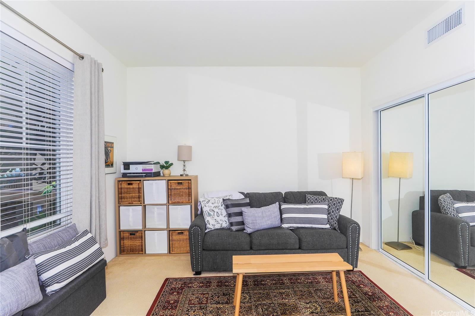 Colony at the Peninsula condo # 7211, Honolulu, Hawaii - photo 16 of 25