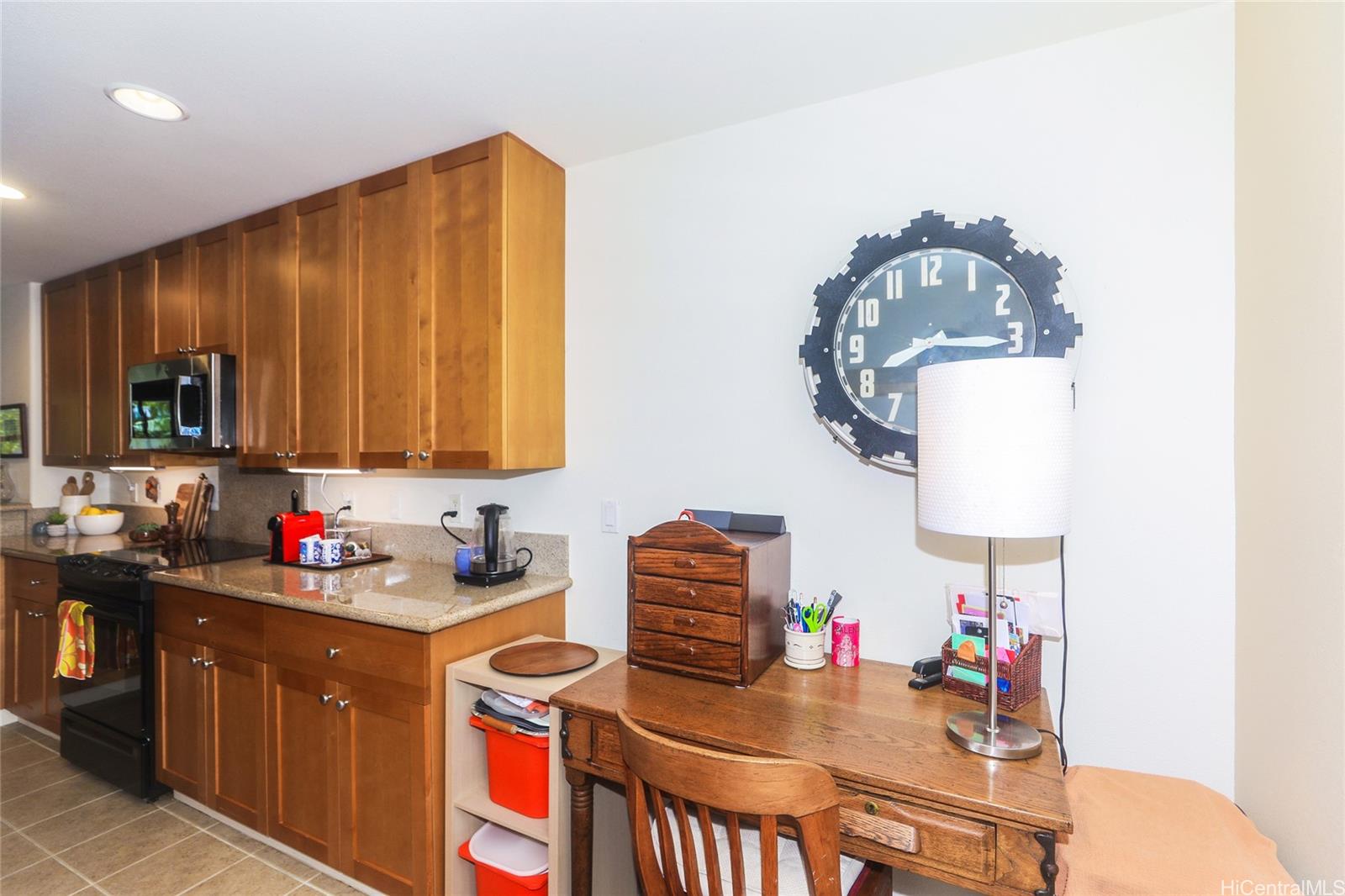 Colony at the Peninsula condo # 7211, Honolulu, Hawaii - photo 9 of 25