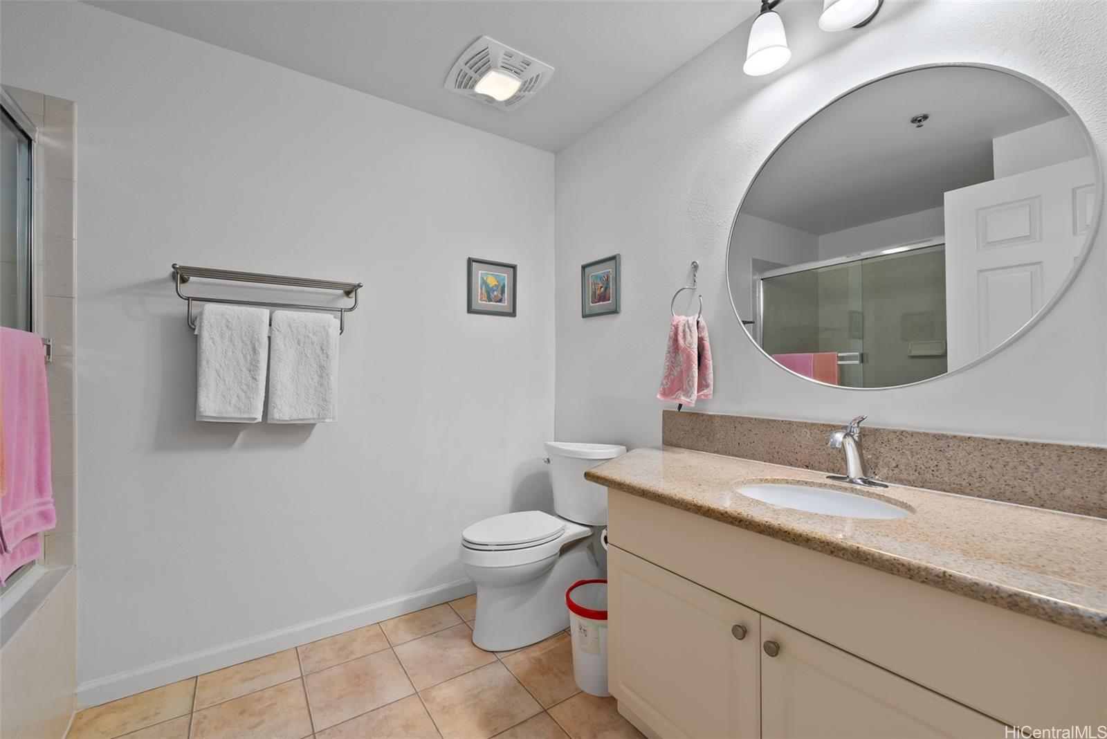 Colony at the Peninsula condo # 7216, Honolulu, Hawaii - photo 12 of 24