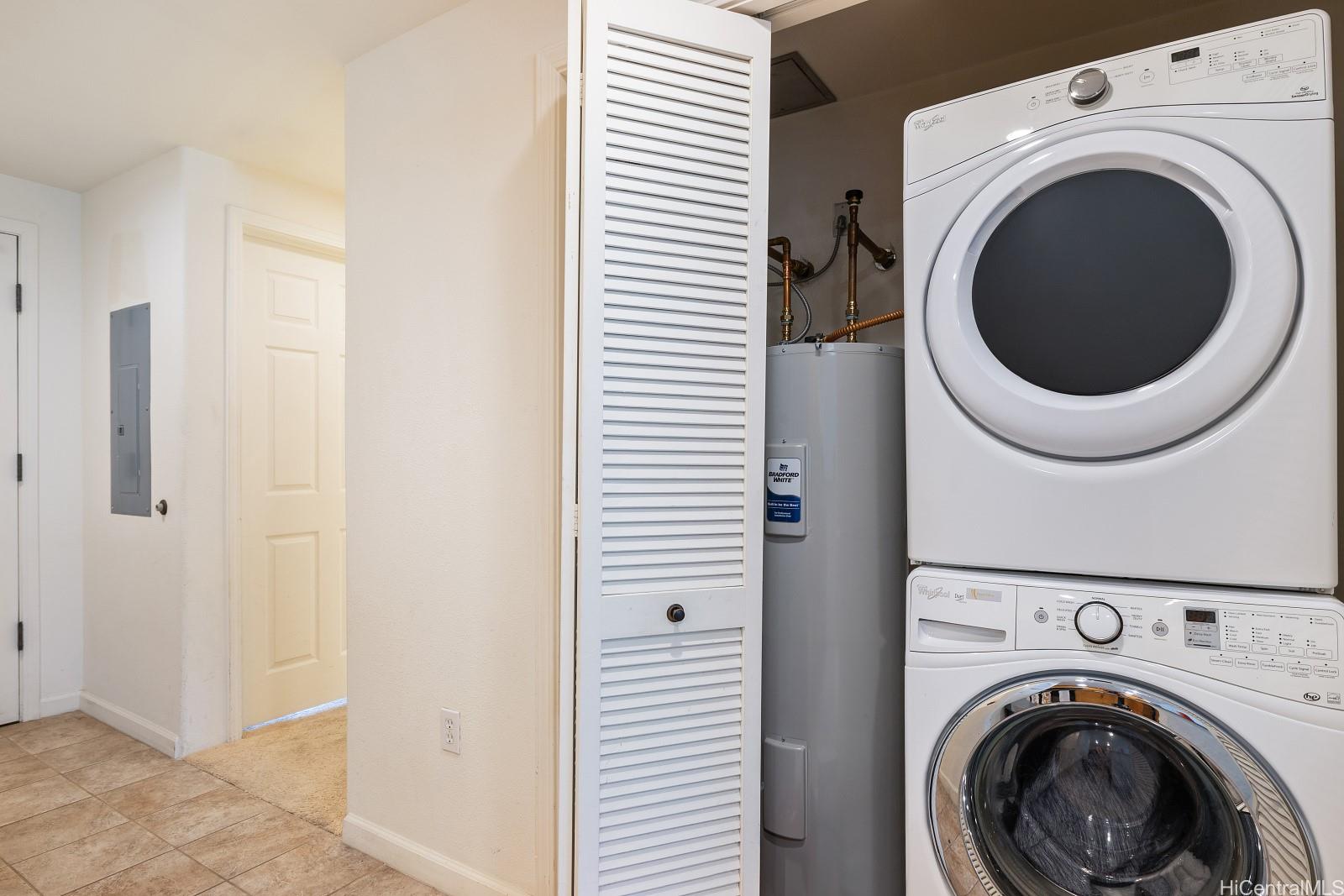 Colony at the Peninsula condo # 7311, Honolulu, Hawaii - photo 13 of 24