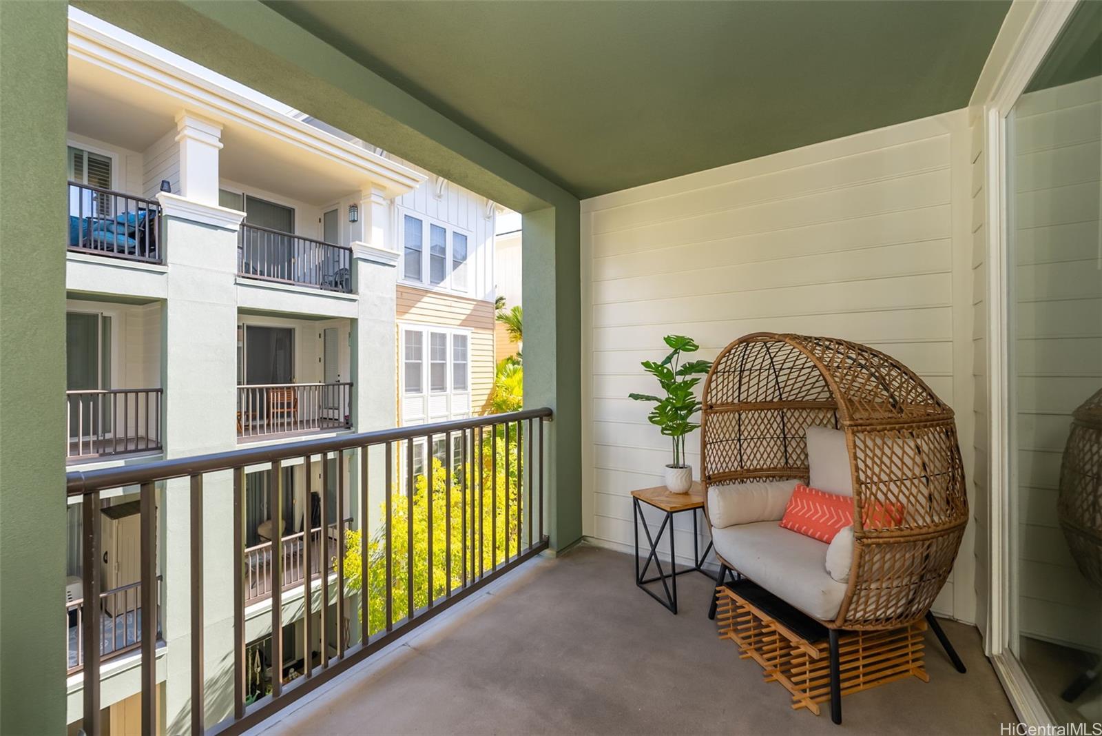 Colony at the Peninsula condo # 7313, Honolulu, Hawaii - photo 13 of 25