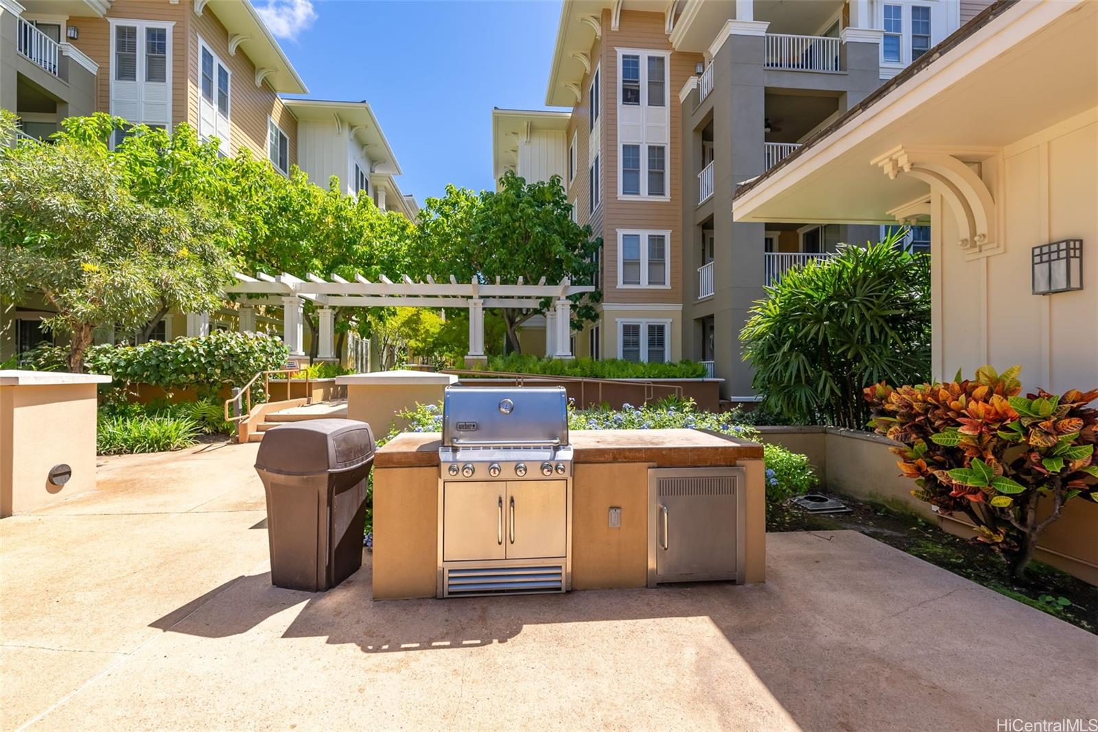 Colony at the Peninsula condo # 7313, Honolulu, Hawaii - photo 22 of 25