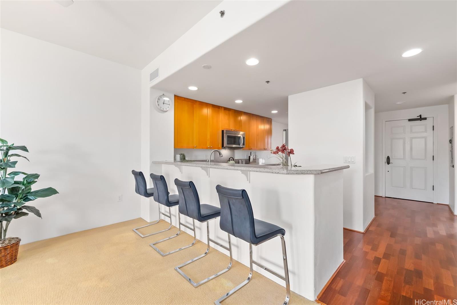 Colony at the Peninsula condo # 7411, Honolulu, Hawaii - photo 11 of 25