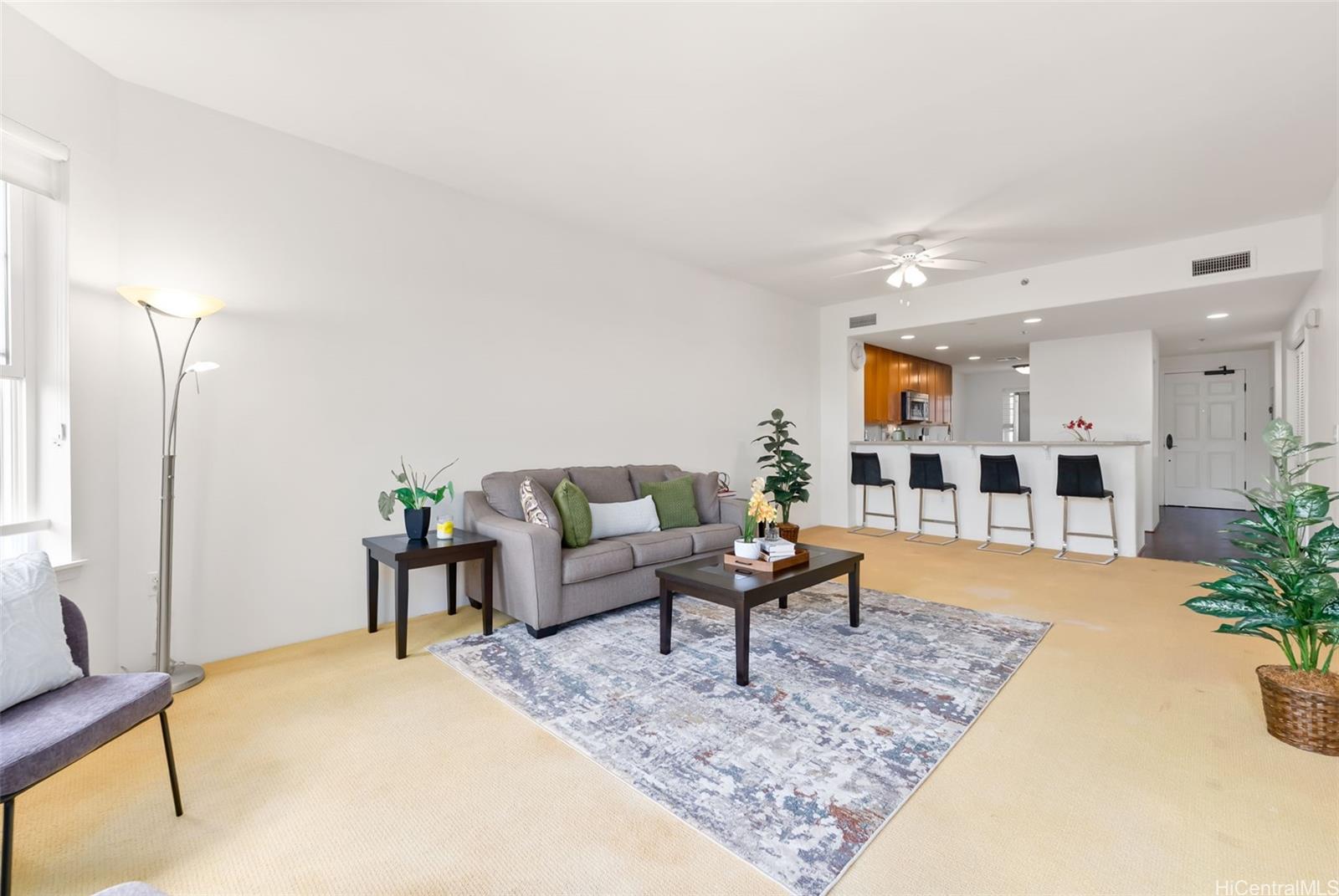 Colony at the Peninsula condo # 7411, Honolulu, Hawaii - photo 5 of 25