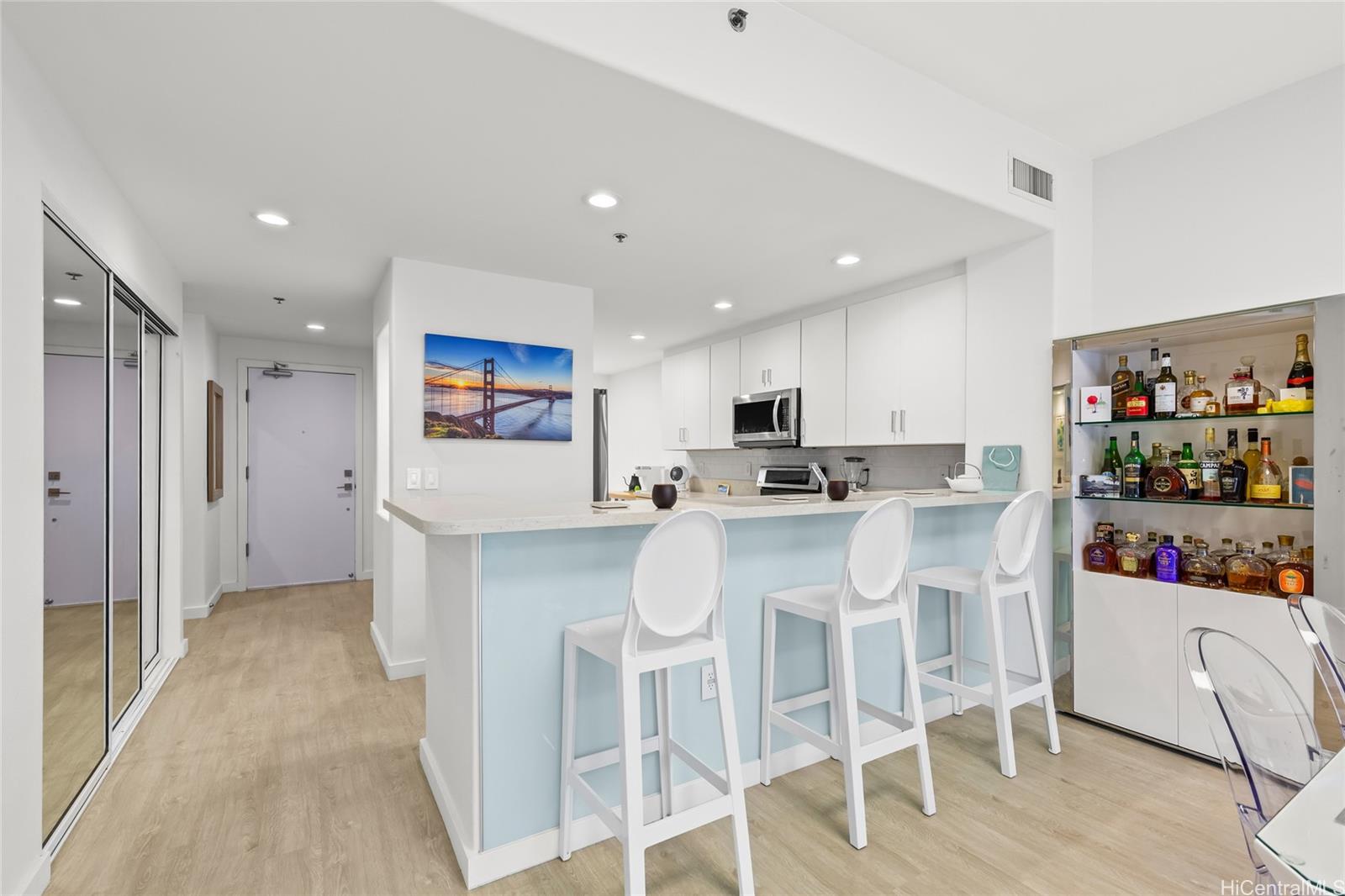 Colony at the Peninsula condo # 8107, Honolulu, Hawaii - photo 2 of 25