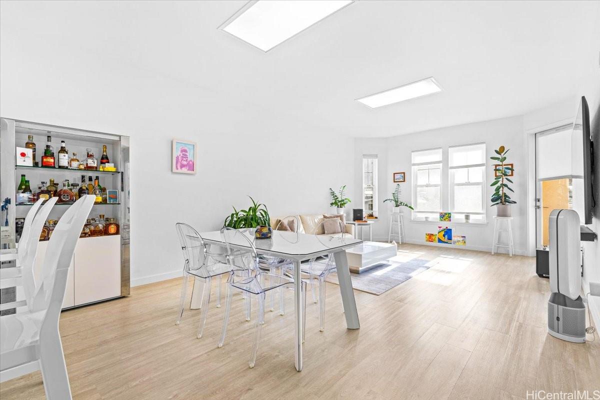 Colony at the Peninsula condo # 8107, Honolulu, Hawaii - photo 2 of 25