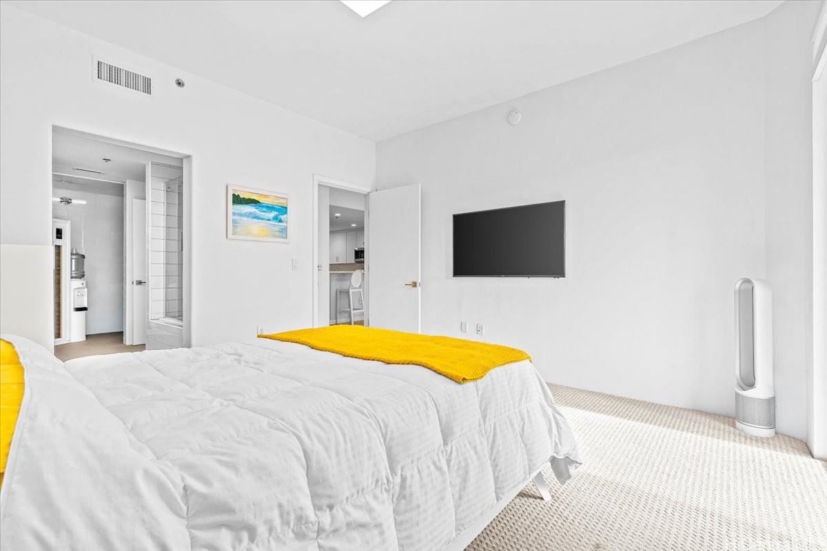 Colony at the Peninsula condo # 8107, Honolulu, Hawaii - photo 12 of 25