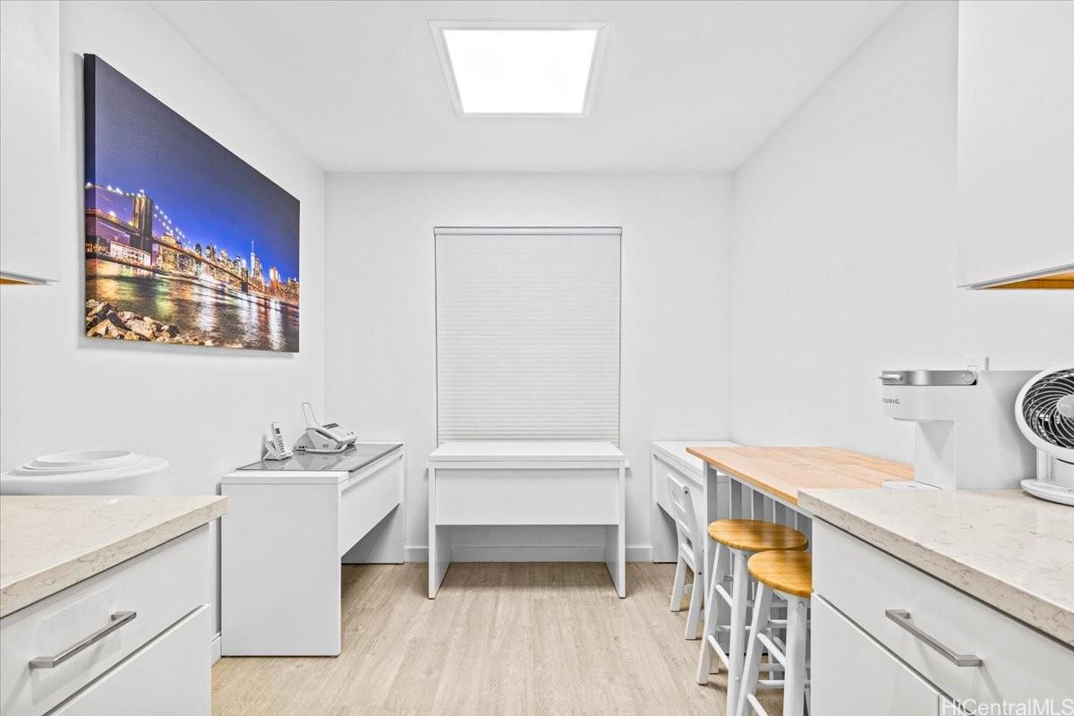 Colony at the Peninsula condo # 8107, Honolulu, Hawaii - photo 9 of 25