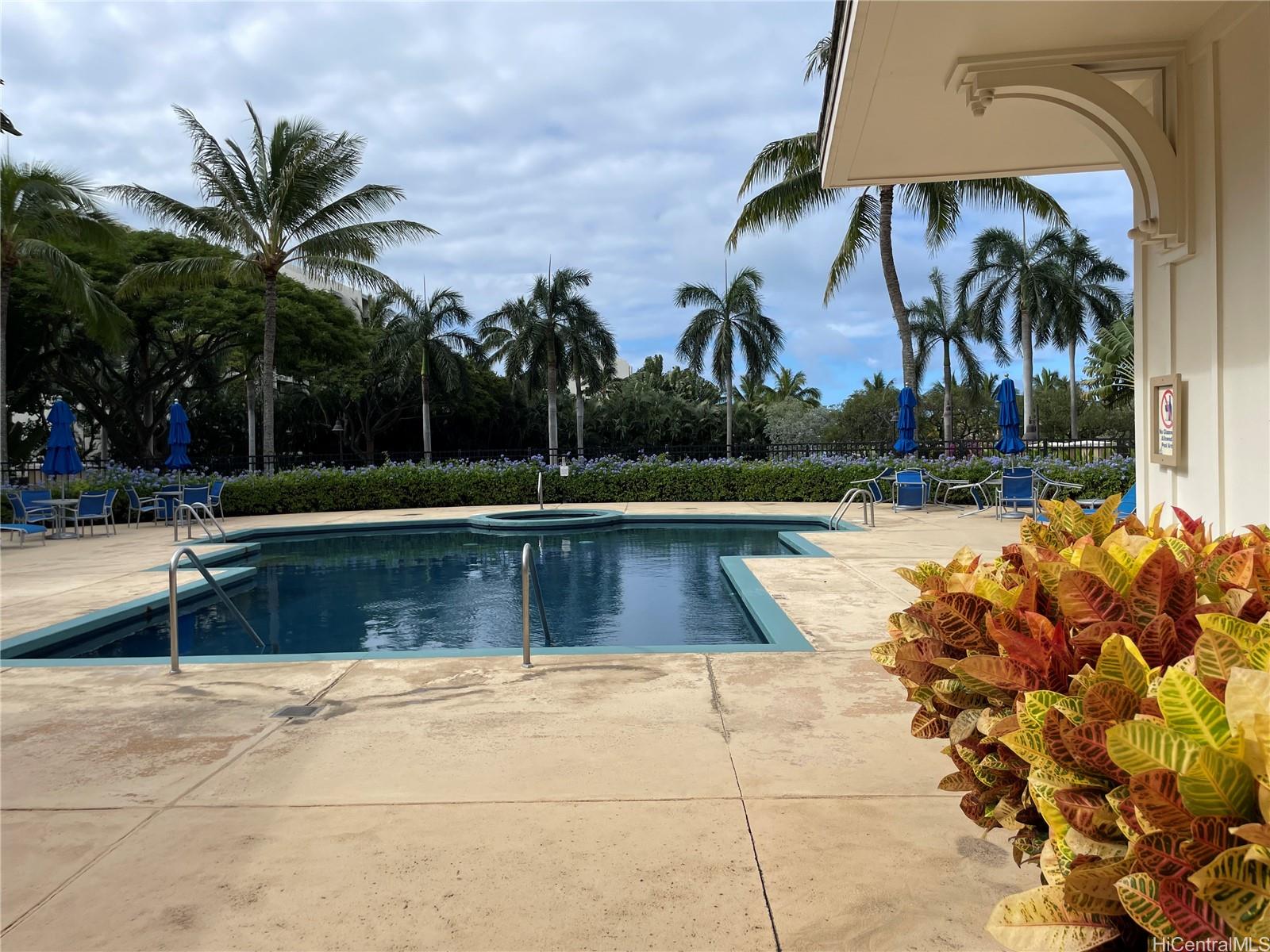 Colony at the Peninsula condo # 8225, Honolulu, Hawaii - photo 23 of 25