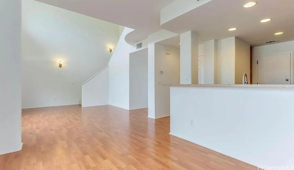 520 Lunalilo Home Road Honolulu - Rental - photo 4 of 18