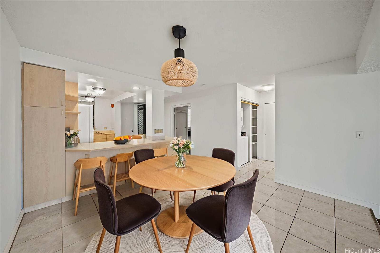 Mauna Luan condo # 12J, Honolulu, Hawaii - photo 16 of 23