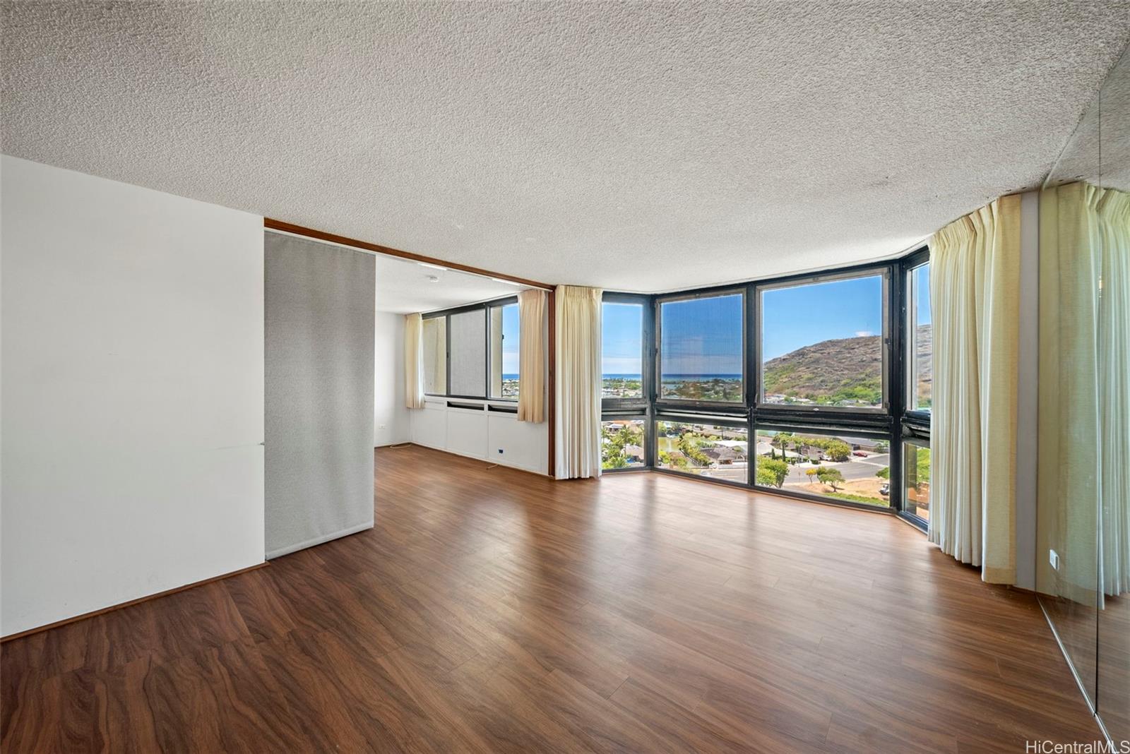 Mauna Luan condo # 12J, Honolulu, Hawaii - photo 5 of 23