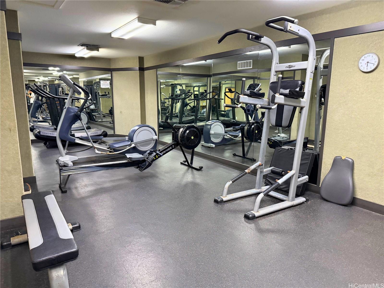 Mauna Luan condo # 2-10G, Honolulu, Hawaii - photo 14 of 20