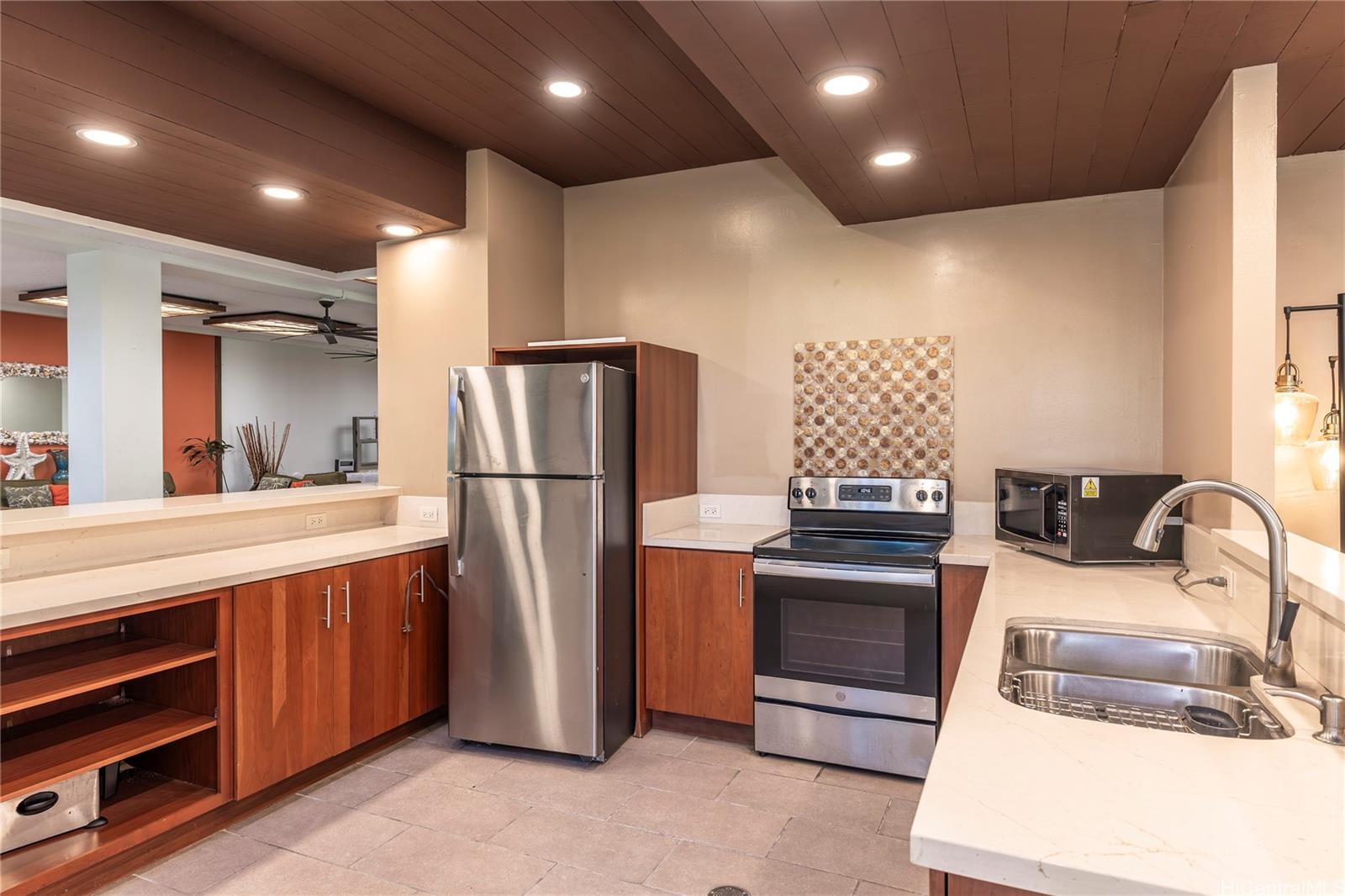 Mauna Luan condo # 2-11G, Honolulu, Hawaii - photo 12 of 25