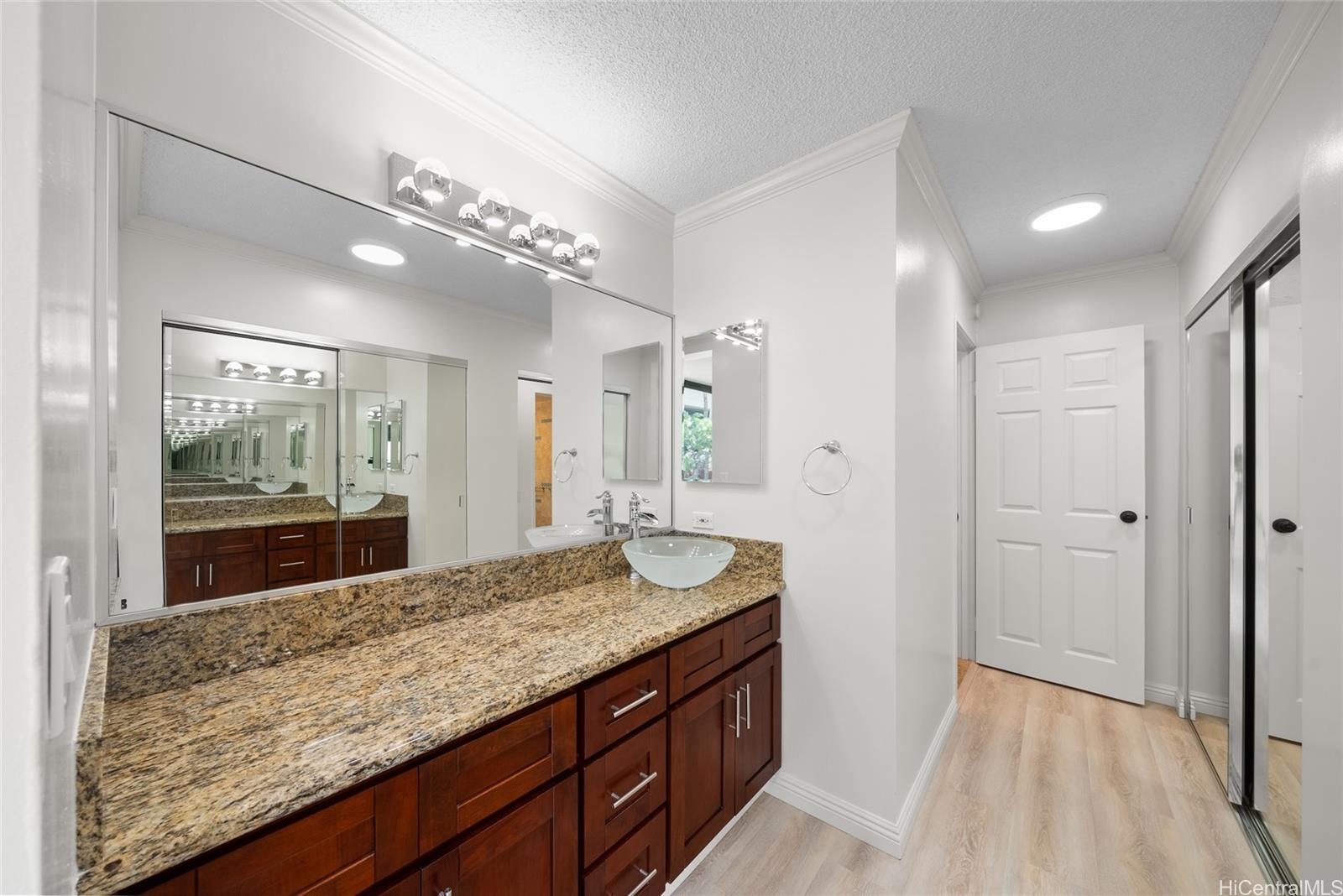 Mauna Luan condo # 2-2L, Honolulu, Hawaii - photo 13 of 25