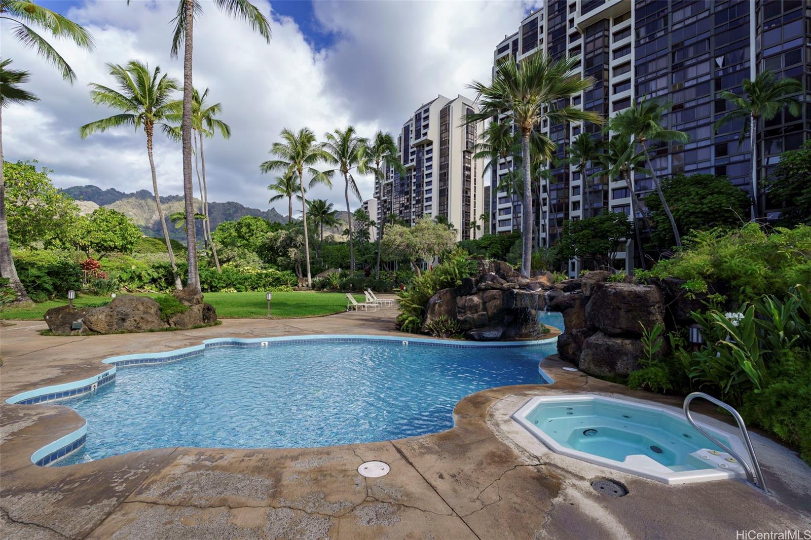 Mauna Luan condo # 2/4F, Honolulu, Hawaii - photo 24 of 25