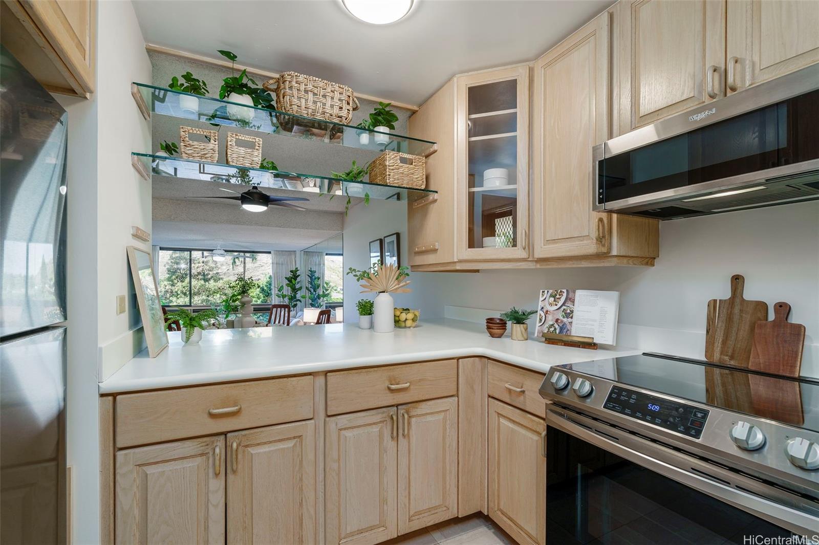 Mauna Luan condo # 2/4F, Honolulu, Hawaii - photo 9 of 25