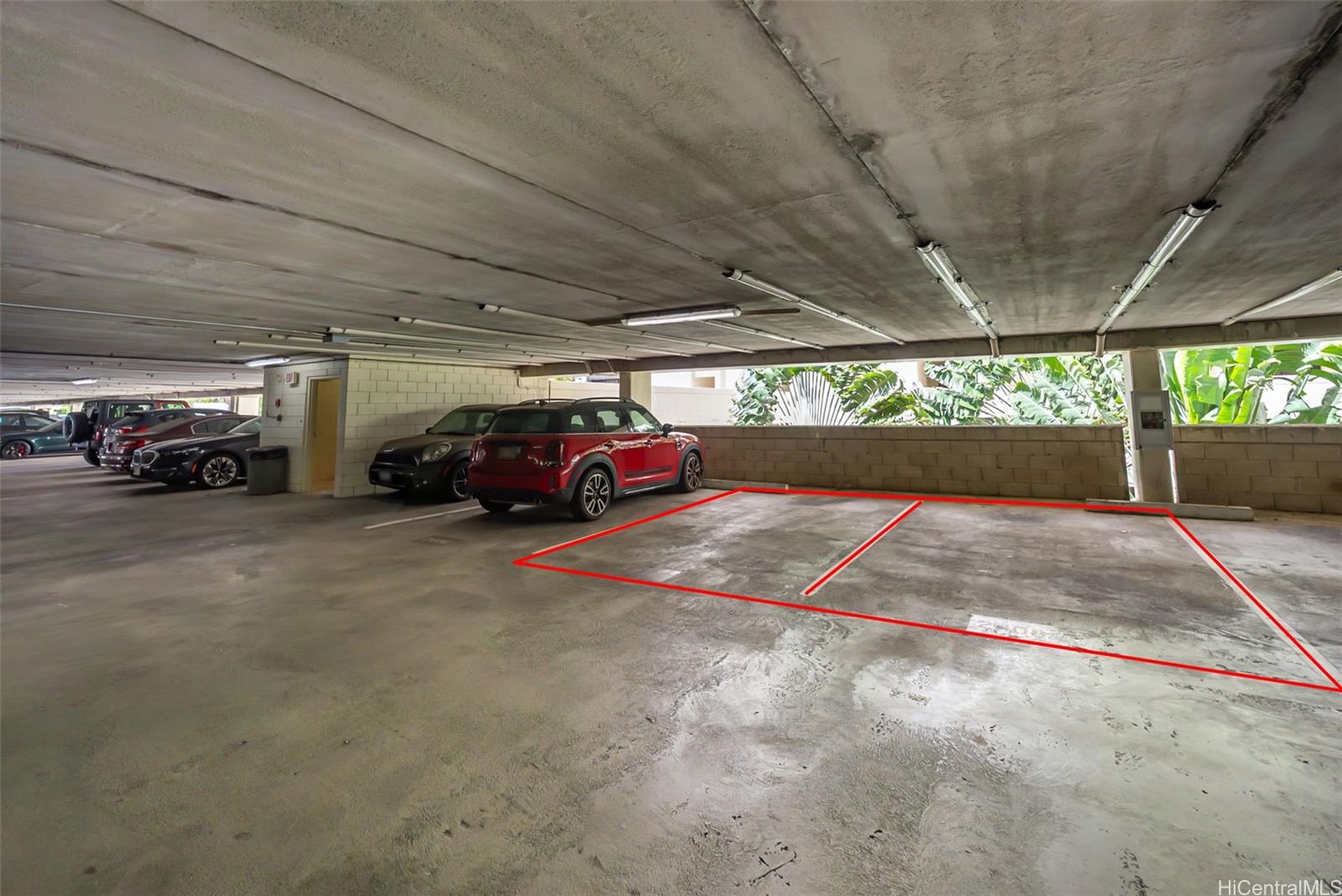 Mauna Luan condo # 2-6H, Honolulu, Hawaii - photo 18 of 25