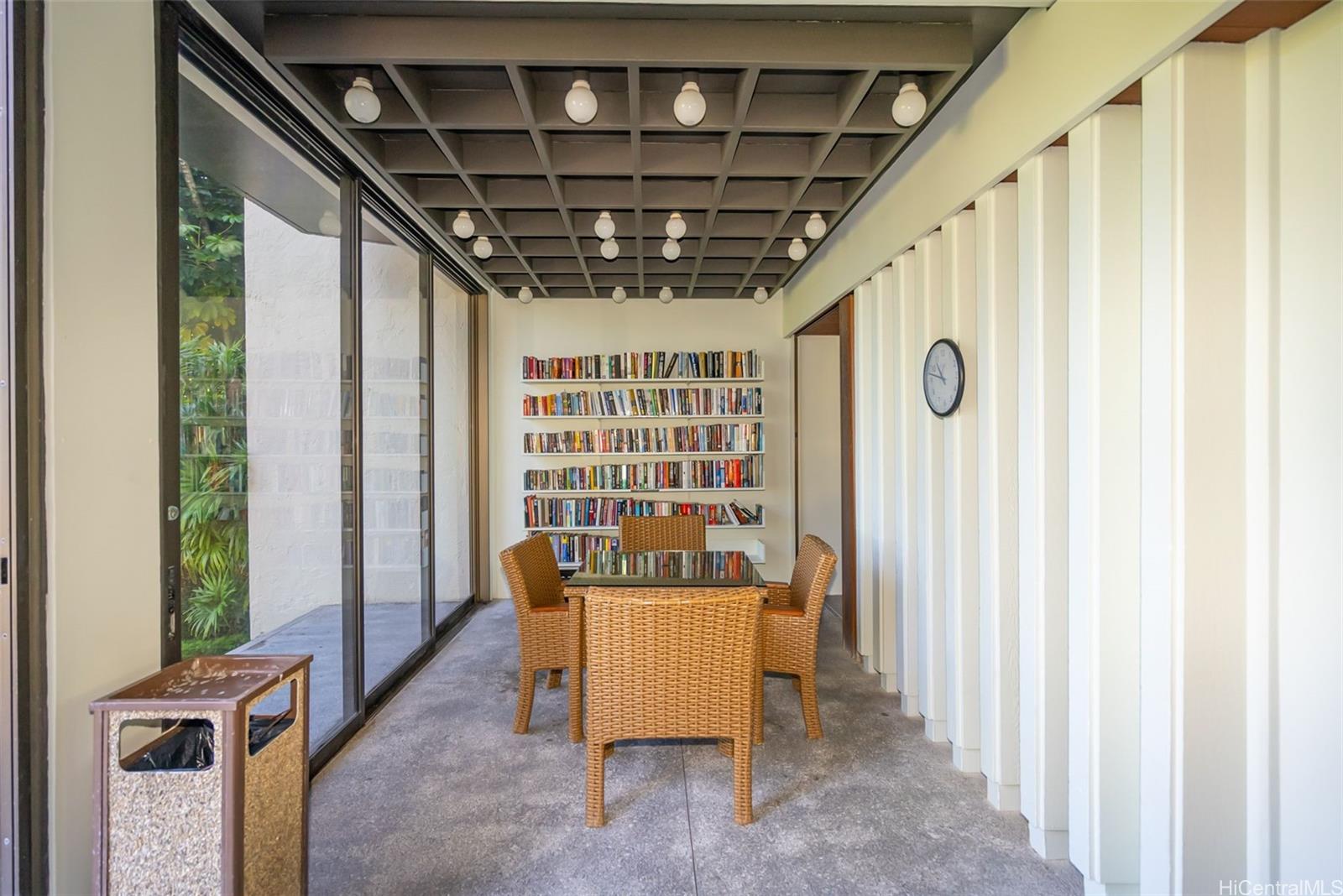 Mauna Luan condo # 2-6H, Honolulu, Hawaii - photo 22 of 25