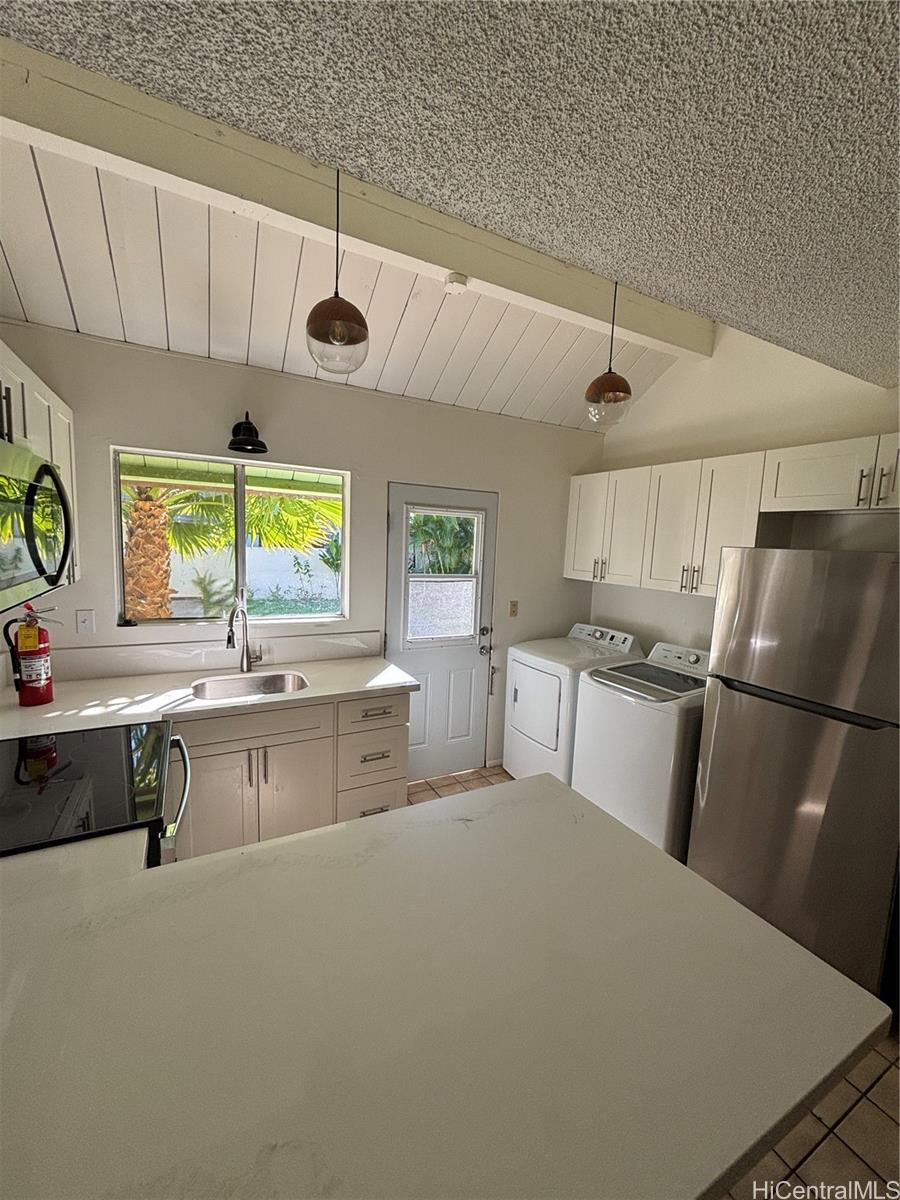 521 Pepeekeo Street Honolulu - Rental - photo 4 of 22