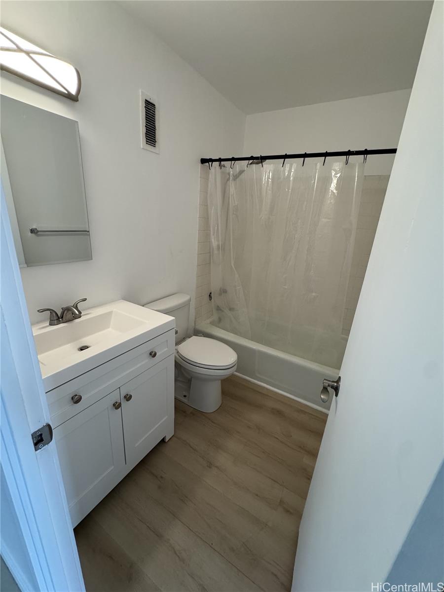 5210 Likini St Honolulu - Rental - photo 5 of 7