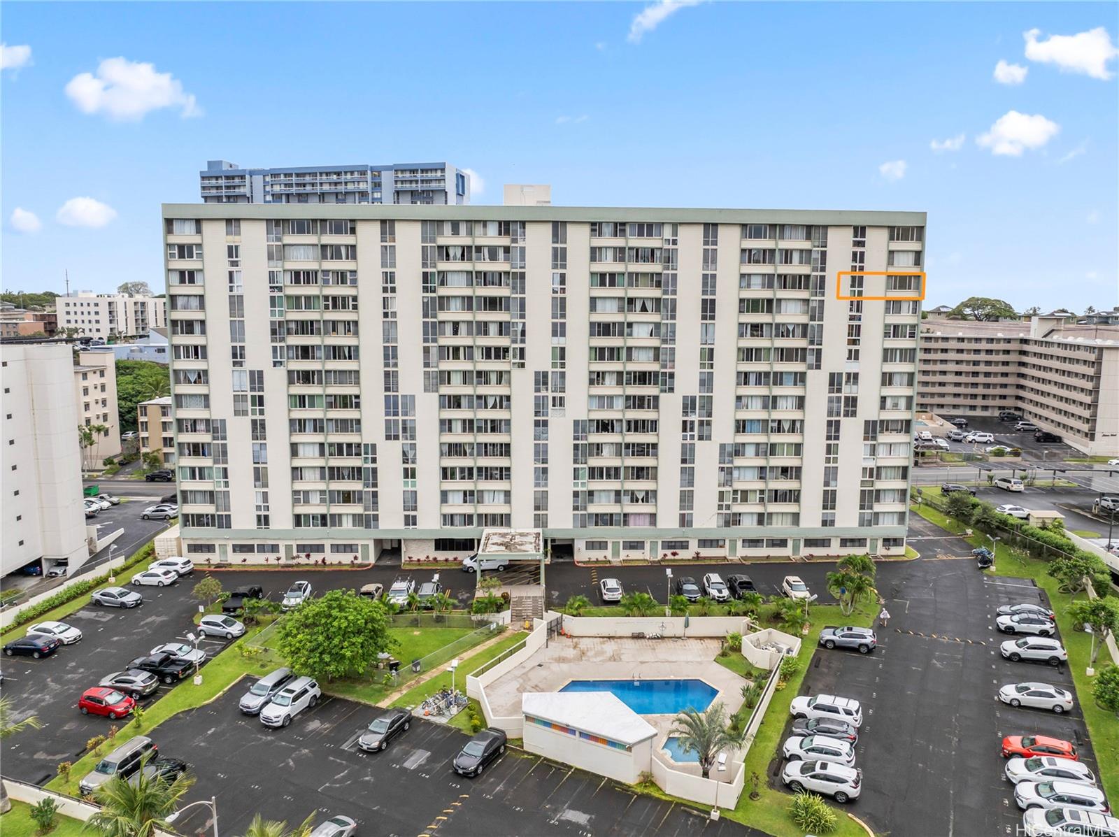 Fairway Gardens condo # 1201, Honolulu, Hawaii - photo 16 of 17